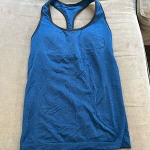 Lululemon blue tank Sz 6/8